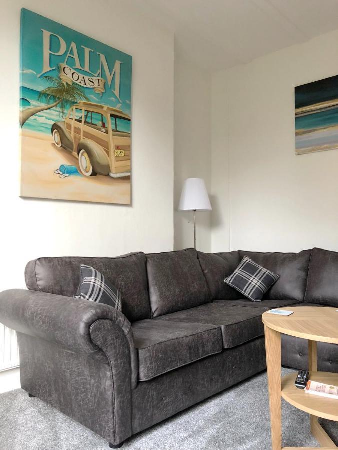 Summer Breeze. 3-Bed Apartment Close To The Beach بورنماوث المظهر الخارجي الصورة
